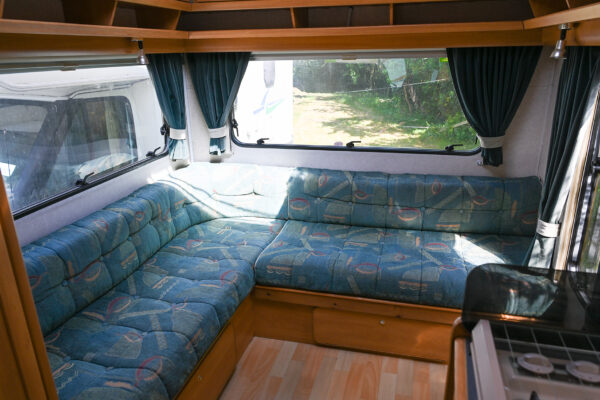 DSC_7511_resized Swift Suntor 590RL (2001) – 4 Berth