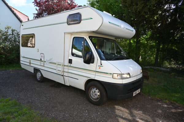 DSC_7552_resized Swift Suntor 590RL (2001) – 4 Berth