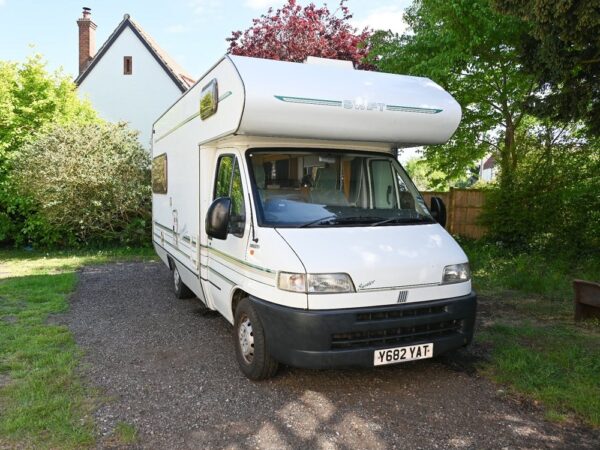 Featured 1 Swift Suntor 590RL (2001) – 4 Berth