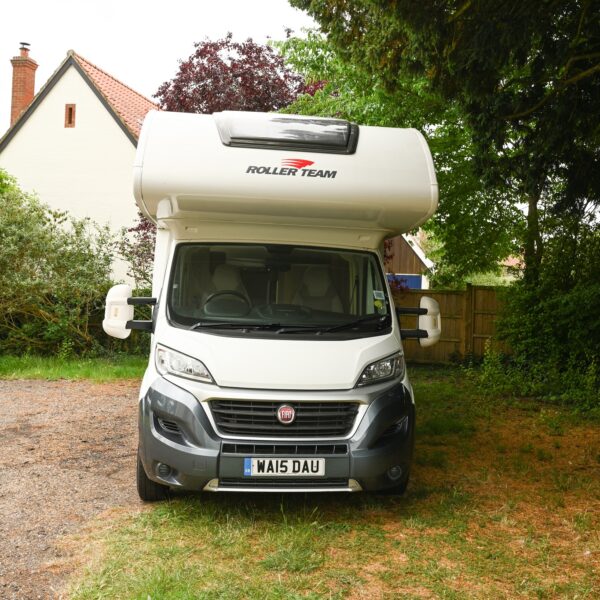 DSC_1838-2sml Auto Roller 707 Hi-Line (2015) – 6 Berth